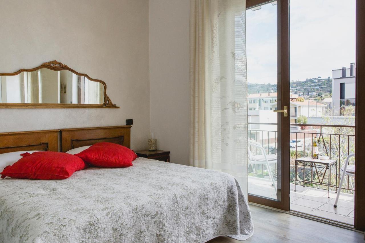 Casa Ginev Room & Apartments Bardolino Extérieur photo