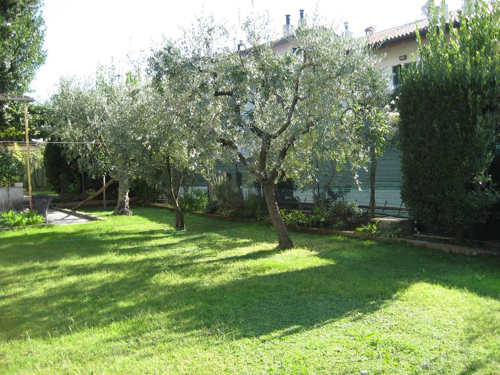 Casa Ginev Room & Apartments Bardolino Extérieur photo